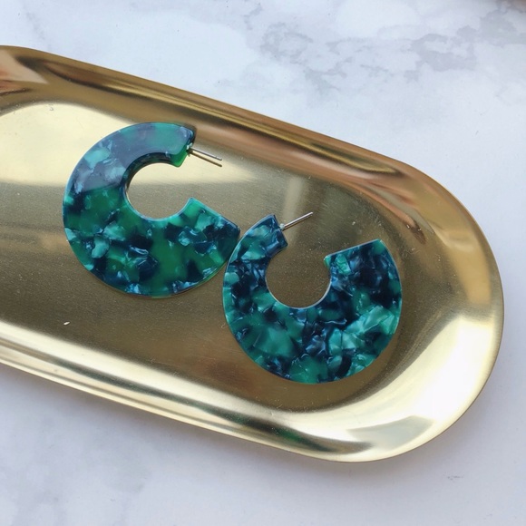 Emerald Tortoise Statement Earrings - Picture 4 of 7